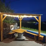 Casinha Do Barreiro - Cosy Private * Vila do Porto